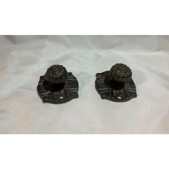 Twelve Vintage Cast Iron Drawer Pull Knob 2 1/4" wide Base Twelve (12) 0184-0062 - Picture 7 of 12